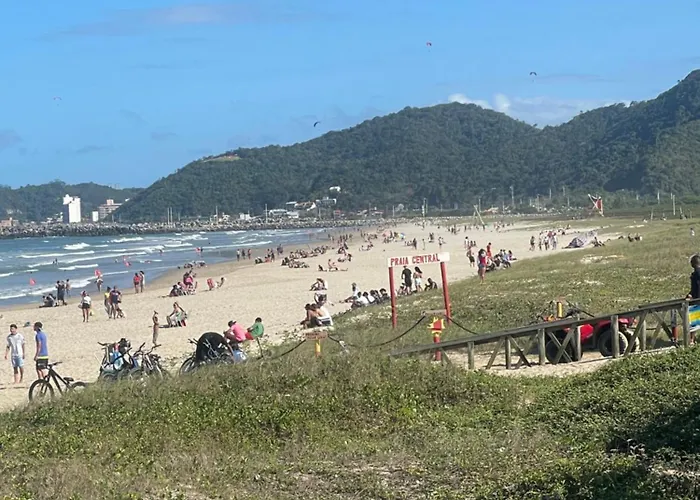 Casa De Praia Navegantes - 100 Metros Do Mar
